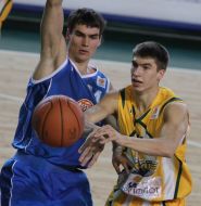 Maxim Pustozvonov and Aleksandr Lipoviy