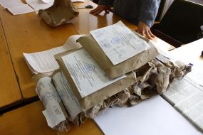 Packing with bulletins