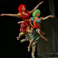 Performance ”Fairy-tale about a man of motley, who played a joke on seven men of motley”