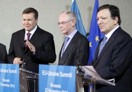Viktor Yanukovich, Herman Van Rompuy and Jose Manuel Barrosu
