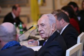 Shimon Peres