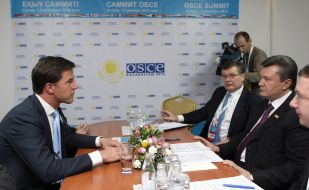 Марк Рютте, Віктор Янукович і Костянтин Грищенко