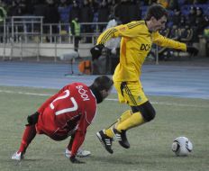 Sergey Pshenichnykh and Adam Body