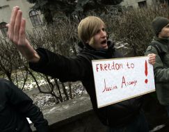 Action in support of the founder of Wikileaks