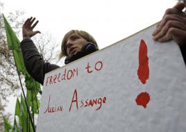 Action in support of the founder of Wikileaks