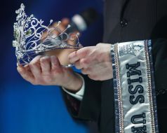 Crown for ”Miss Ukraine Universe - 2011”