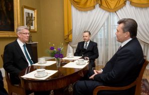Viktor Yanukovich, Andrey Goncharuk and Valdis Zatlers