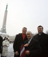 Viktor Yanukovich and Valdis Zatlers