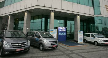 Мікроавтобуси для дітей-сиріт