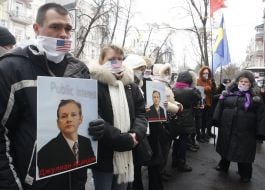 Picket in support of the founder of Wikileaks near the embassy of Sweden