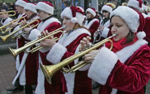 Parade Father Frosts