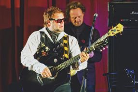 Boris Grebenshchikov and IAlexandr Titov