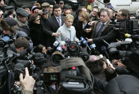 Yuliya Timoshenko speaks with journalists