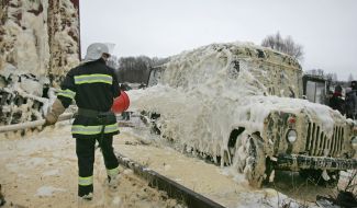 The Ministry of Emergency Measures employee