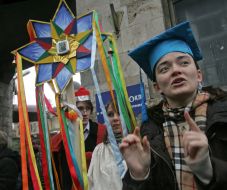 Participants of the theatricalized action