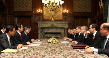 Meeting of Viktor Yanukovich Takahiro Yokomiti