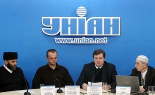 Press-conference participants