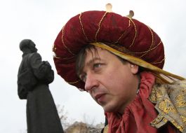 Олесь Доний