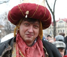 Олесь Доний