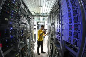 VOLYA company date-center employee