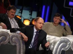 Vladimir Bondarenko, Arseniy Yatsenyuk  and Oles Doniy
