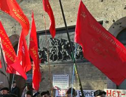 Participants of the mass meeting