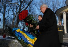 Aleksandr Popov and Nikolay Azarov