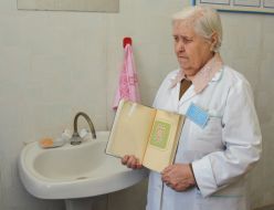 Лікар-офтальмолог