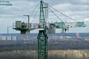 Hoisting crane