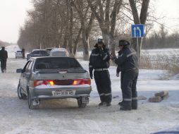 Сотрудники ГАИ
