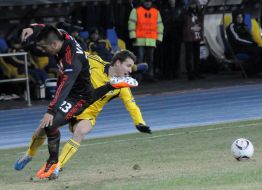 Arturo Vidal and Denis Oleynik