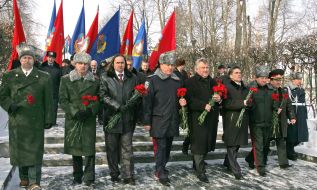 Олег Калашников