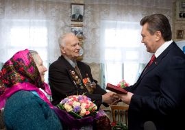 Viktor Yanukovich, Nikolay Otrokh and Nadezhda Otrokh