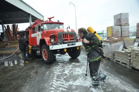 Пожар в гипермаркете "Новая линия"