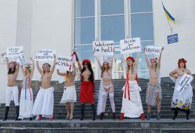 Активистки женского движения FEMEN