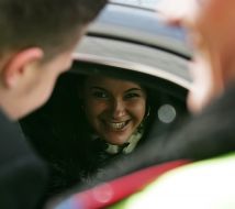 Женщина-водитель