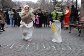 Перегони у мішках