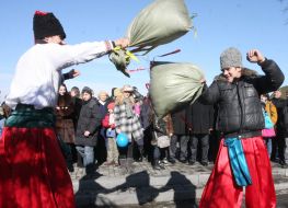 Бій мішками