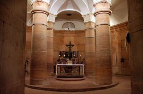 Burial-place the cardinal Jozsef Mindszenty 