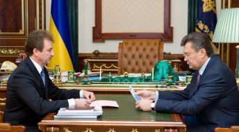 Viktor Yanukovich and Aleksandr Popov