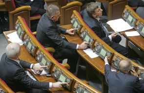 People's deputy votes