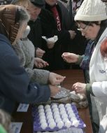 Improvised trade in goods by the "Soviet" prices