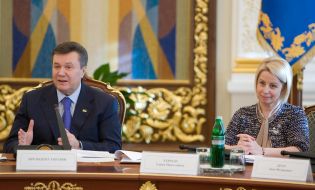 Viktor Yanukovich and Anna German