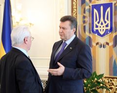 Leonid Kravchuk anf Viktor Yanukovich