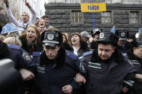 Сотрудники милиции