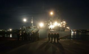 Ship "Konstantin Olshanskiy" is preparing to sail