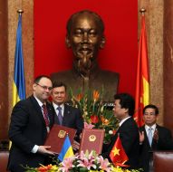 Viktor Yanukovich and Nguyen Minh Triet