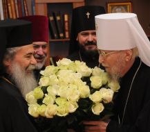 Patriarch Theophilus III of Jerusalem and Metropolitan Nikodim 