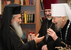 Patriarch Theophilus III of Jerusalem and Metropolitan Nikodim