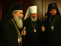 Patriarch Theophilus III, Metropolitan Vladimir and bishop Aleksandr